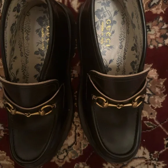 🌺SOLD🌺Gucci Black Horsebit Boots with Gold Buckle - Picture 11 of 17